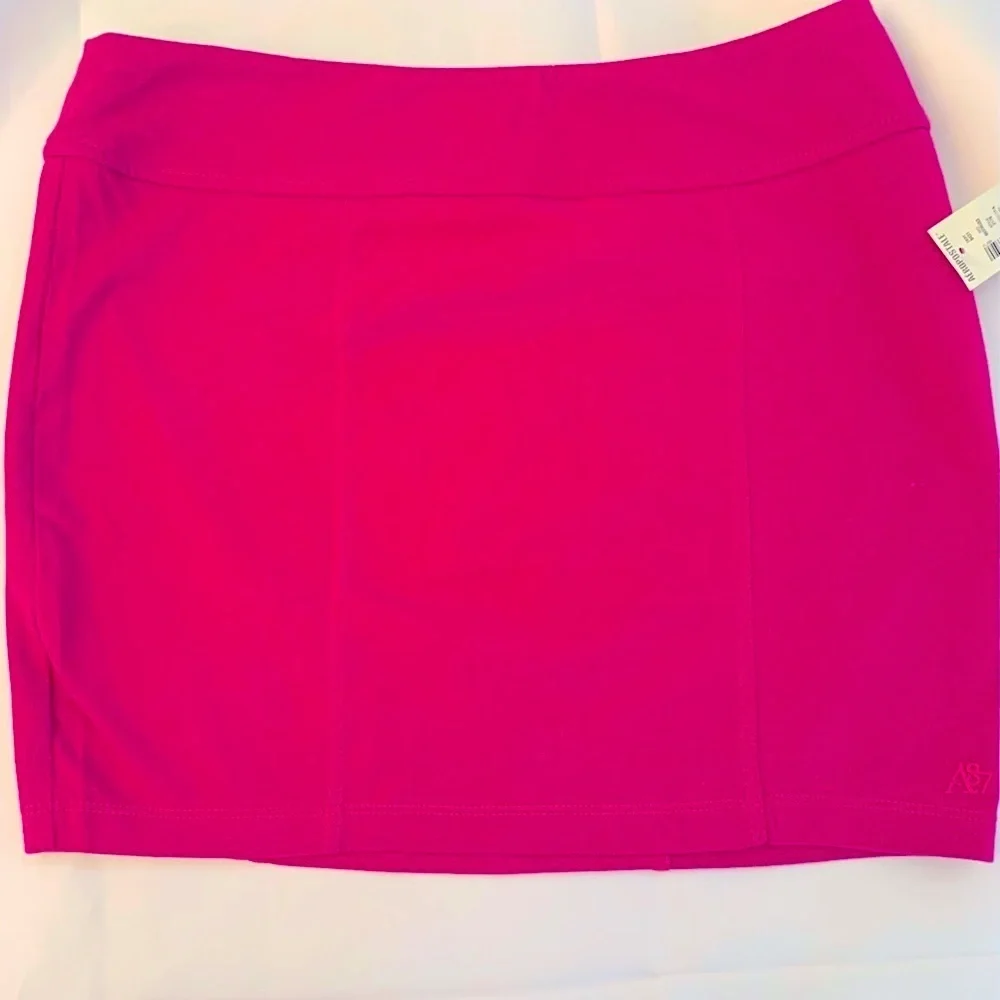 Aeropostale NWT Cute Bright Pink Bodycon Stretch Mini Skirt Size Medium